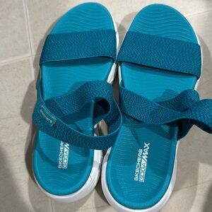 Skechers Goga max sandals women 5